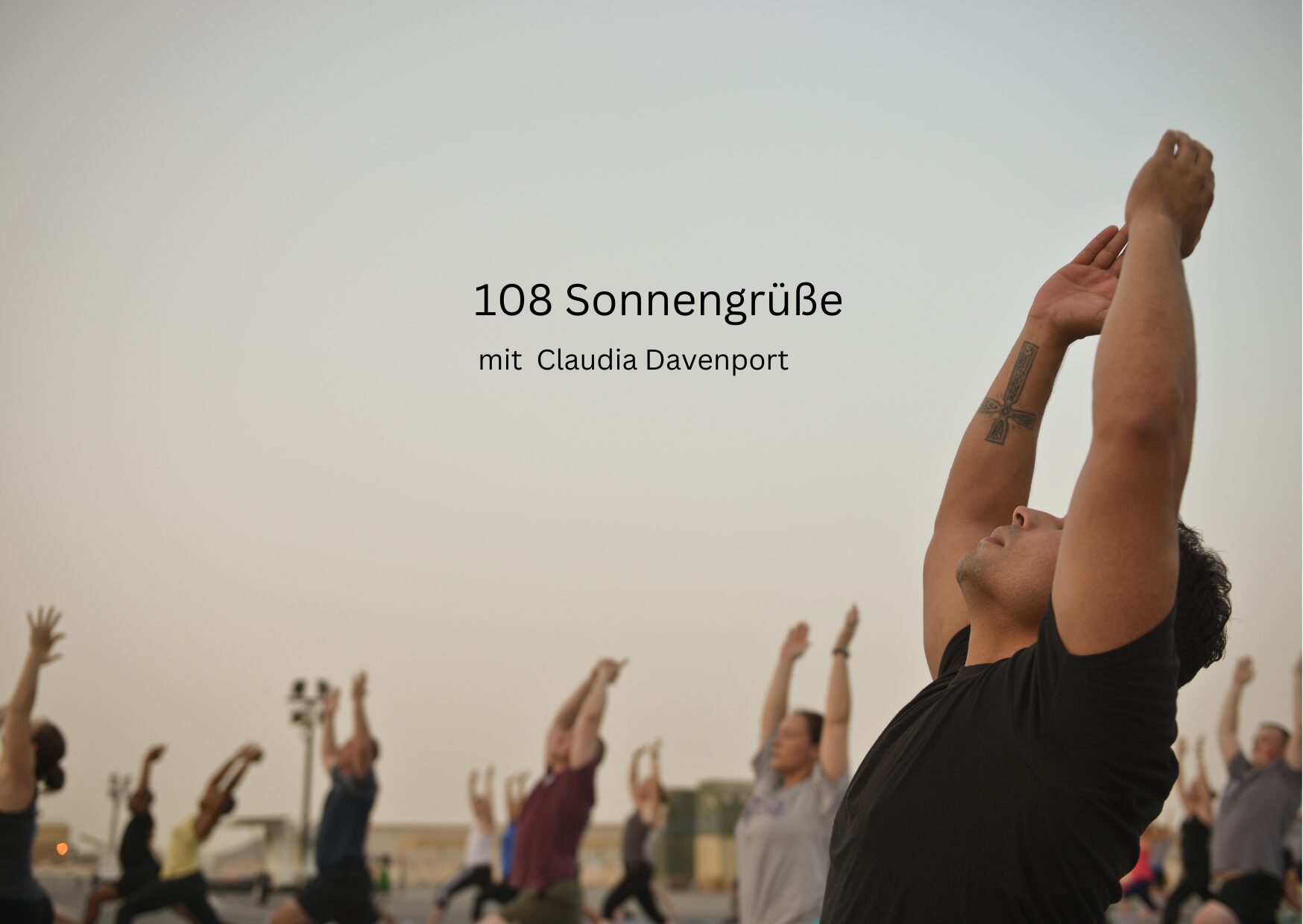 Mehr über den Artikel erfahren 108 SONNENGRÜSSE mit Claudia Davenport
